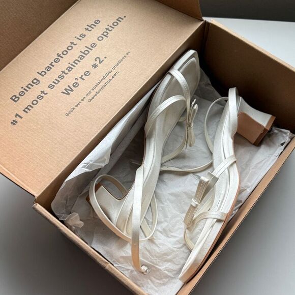 Used Reformation Esther Block Heeled Sandal, Ivory Satin, US women’s size: 8.5 - Picture 4 of 13